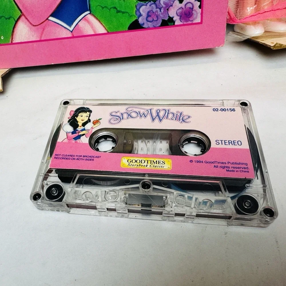 Vintage Snow White‎ Storybook Gift Pack Doll Read-A-Long Audio Cassette Book Set